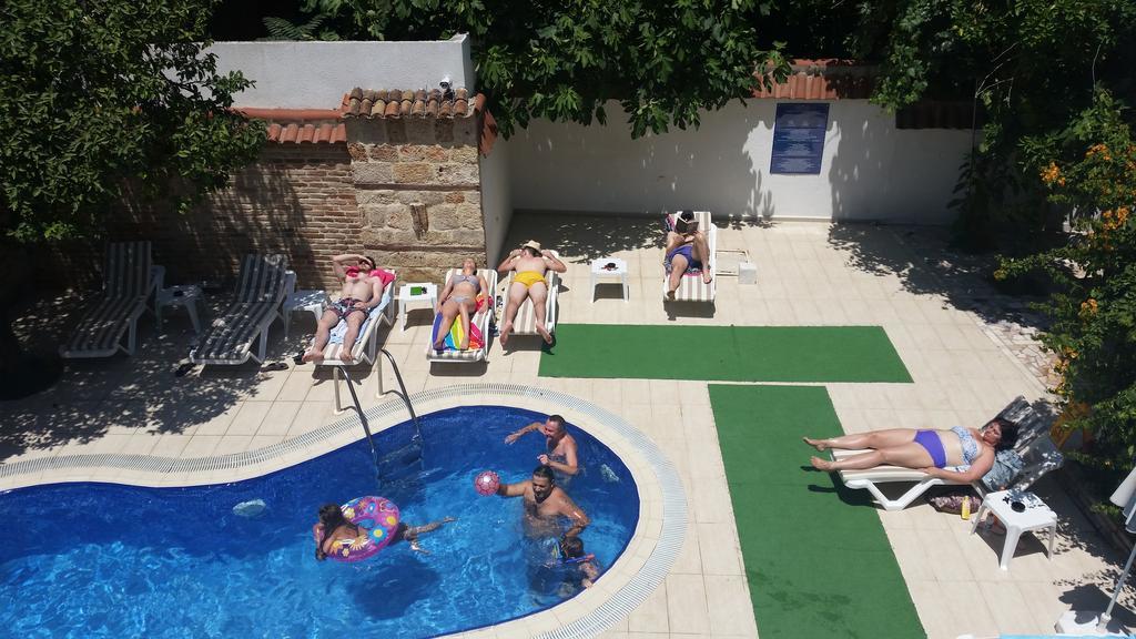 Kaleiçi Ozkavak Otel 2*