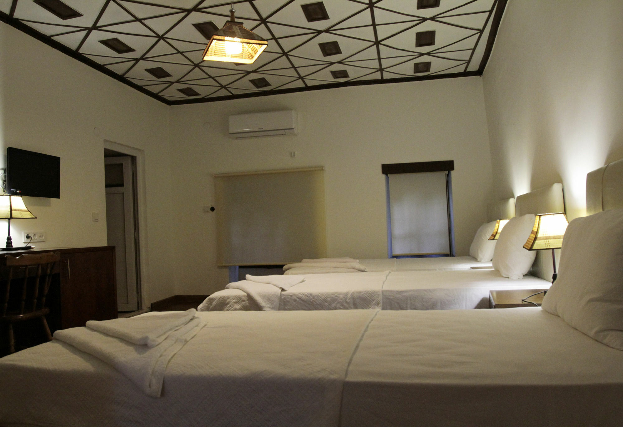 Kaleiçi Ozkavak Otel 2*